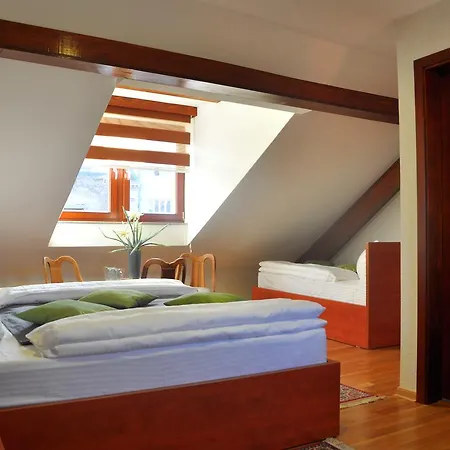 Hotel Noble *